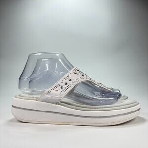 Skechers Gray Rhinestone Platform Thong Slip On Comfort Sandals Women's Size 8